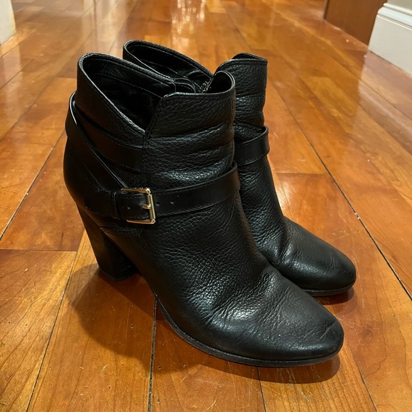 Black boots high heels with zipper. Size 8B - Picture 1 of 6